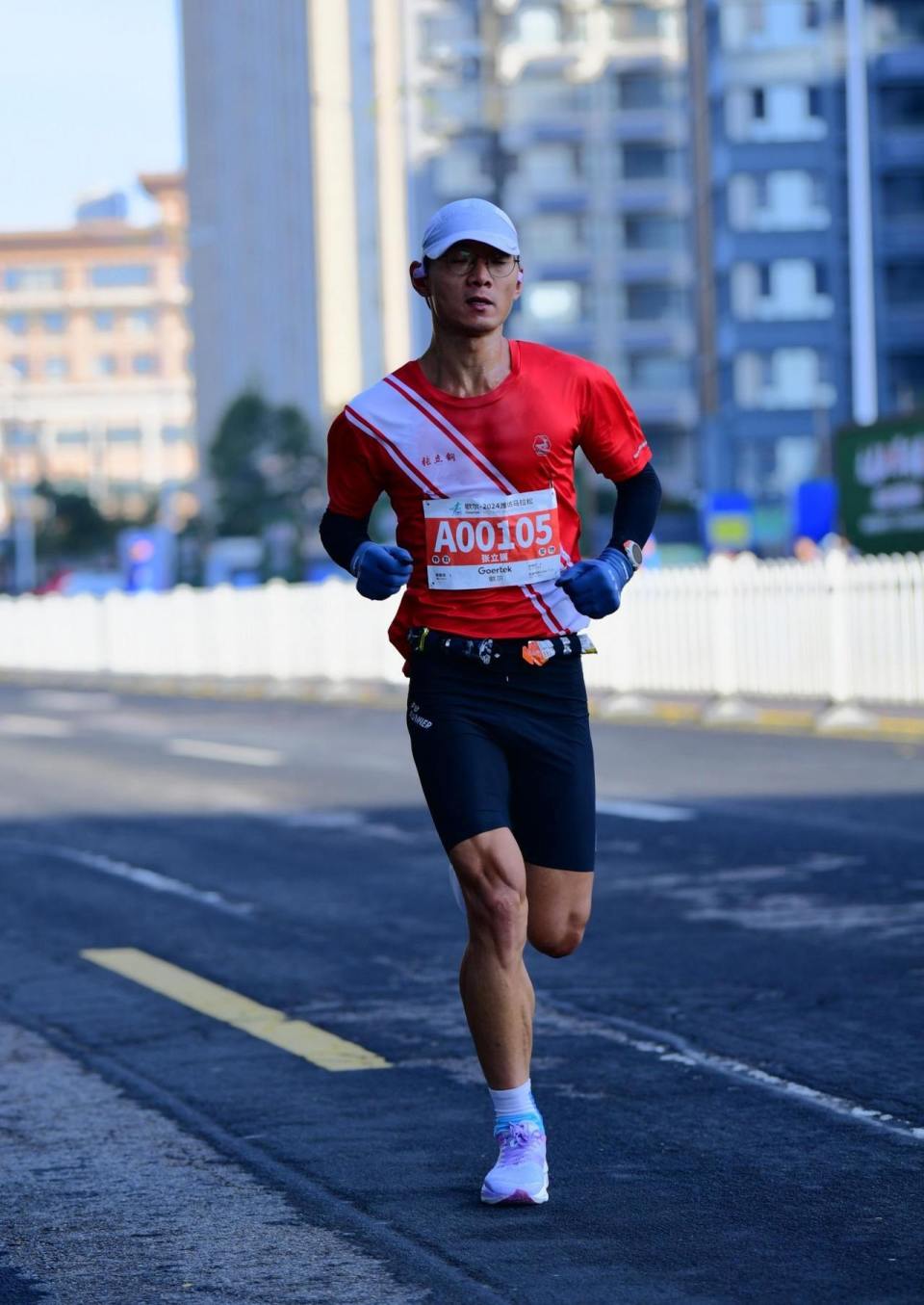 马拉松选手获胜挑战自我创纪录的简单介绍