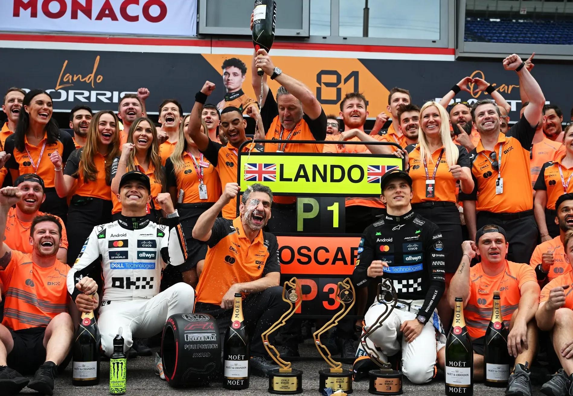 包含梅赛德斯逆转阿斯顿马丁,诺里斯惊艳四座的词条 包含梅赛德斯逆转阿斯顿马丁,诺里斯惊艳四座的词条