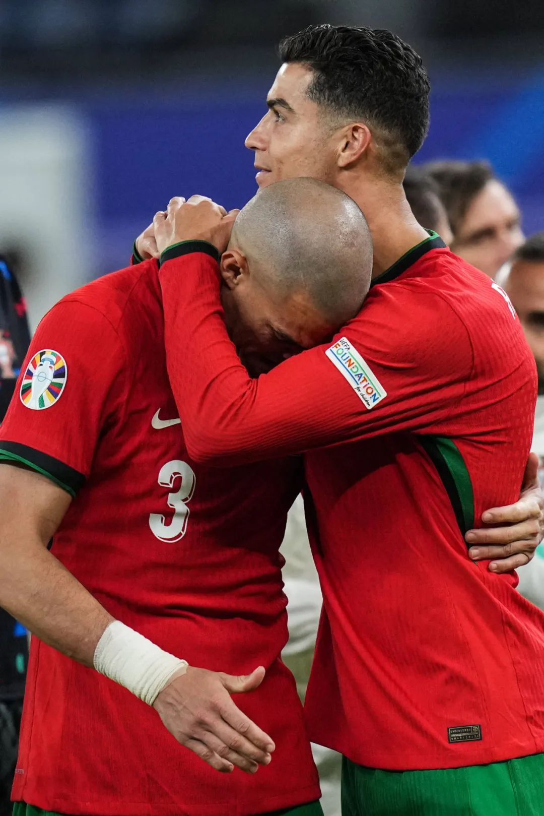 包含葡萄牙队轻取法国队，林高远高光表现的词条